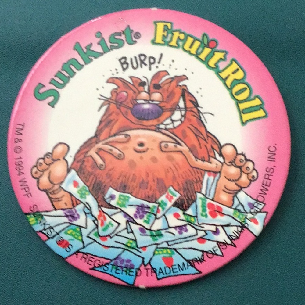 TM & C 1994 WPF Sunkist Fruit Roll Carton  POG